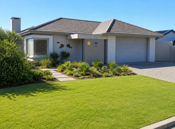 House For Sale in Paradise Coast, Mossel Bay